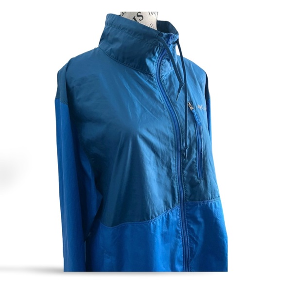 Columbia Blue Lightweight Zip-Up Jacket
Women’s Medium - Picture 3 of 6